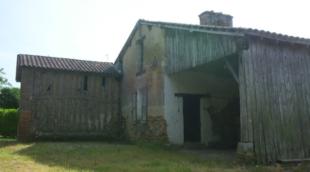 Maison près de l'église de Vignes (Puch d'Agenais)