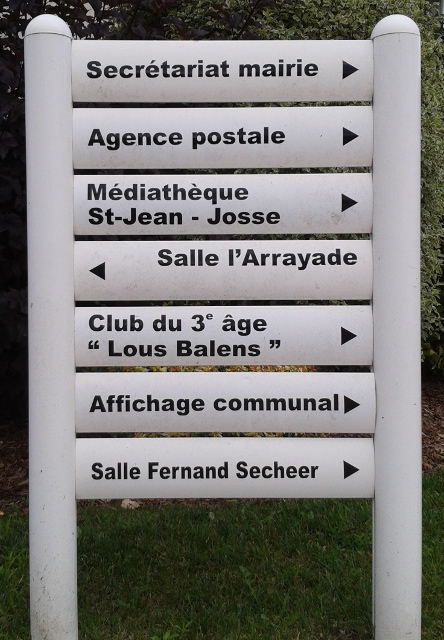 Saint Jean de Marsacq - panneau reflétant une certaine présence du gascon