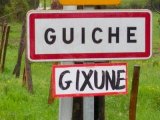 Guiche - "essai" de panneau bilingue