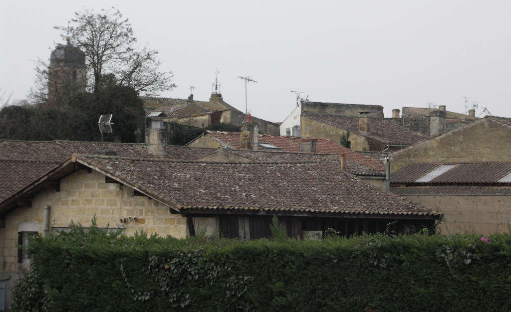 Castillon la Bataille - Quartier Perrinot, vue sur les toits de la ville